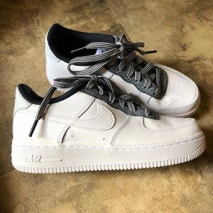 Nike Air Force 1 lv8 4 sz. 5